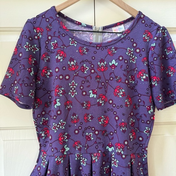 LuLaRoe Amelia Short Sleeve Dress with pockets women’s size large - Picture 3 of 13